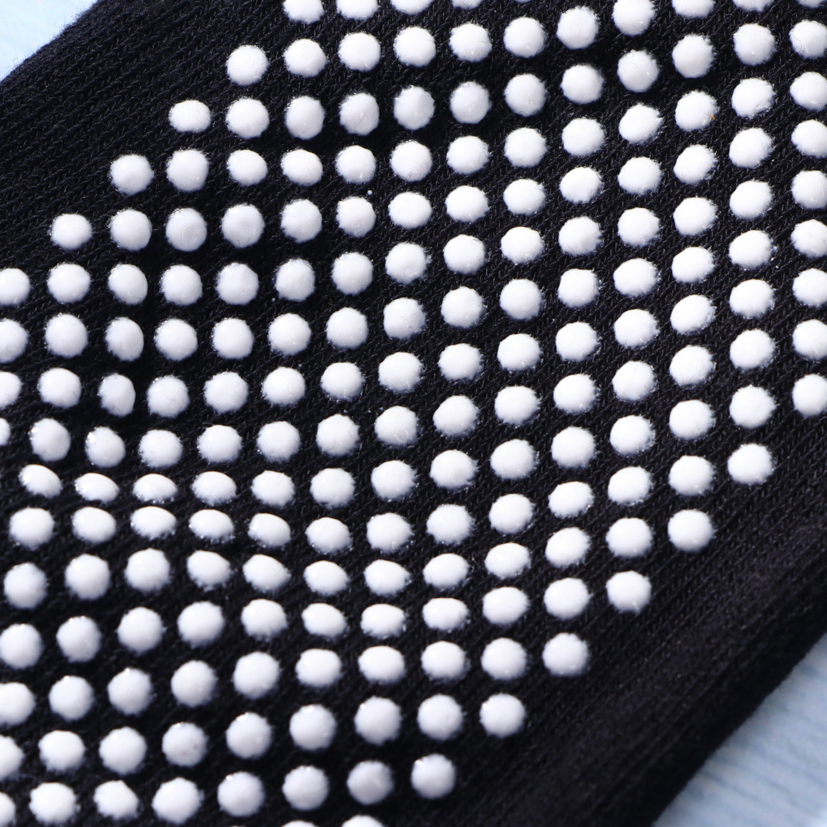 زوج واحد من جوارب اليوغا ذات ا - مراجعة Grip Sock Yoga وسعره