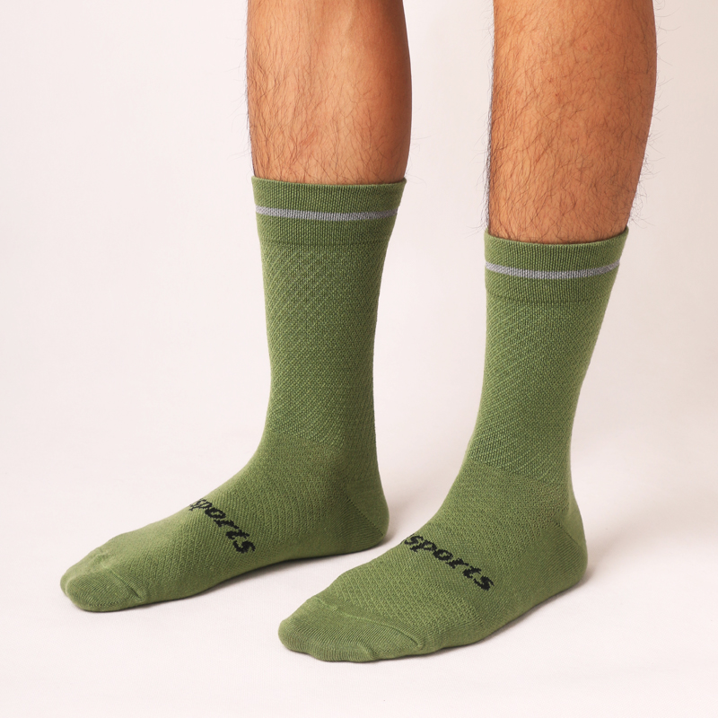 جوارب ركوب الدراجات من الصوف ا - مراجعة Wool Hiking Sock وسعره