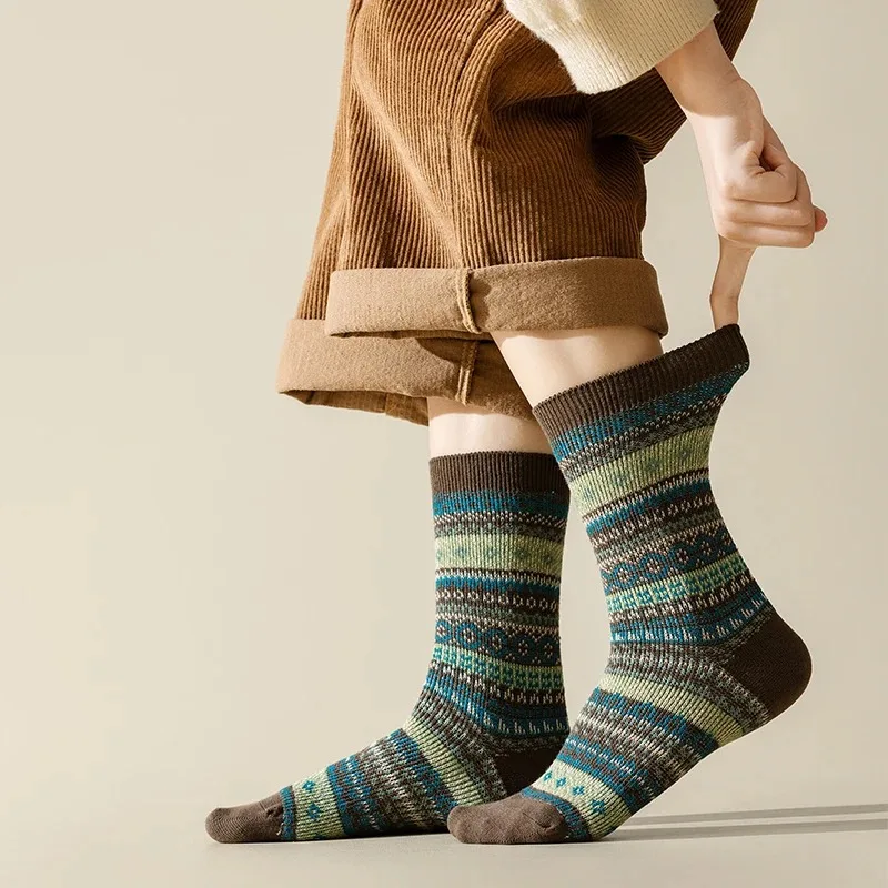 3 أزواج من جوارب النساء القطني - مراجعة Cotton Crew Sock Pack وسعره